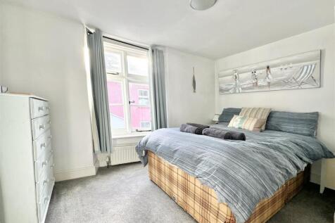 Bedroom  2.jpg