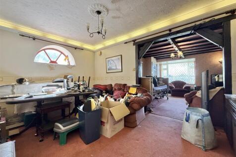 Dining Room.jpg