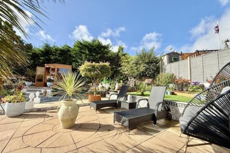 Seond Patio.JPG