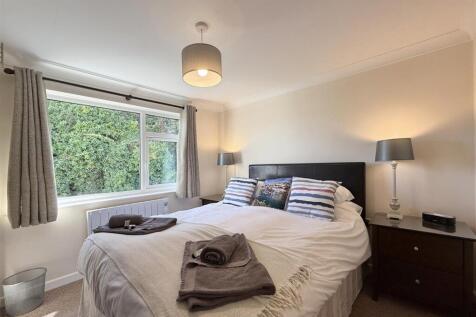 Bedroom.jpg