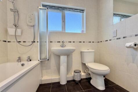 Bathroom_.jpg