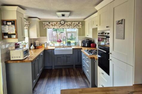 Kitchen __.jpg