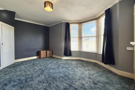 Bedroom  1.jpg