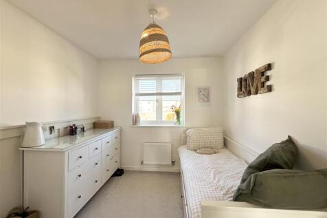 Bedroom  2.jpg