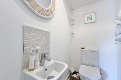Downstairs WC.jpg