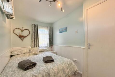 Bedroom  2.jpg