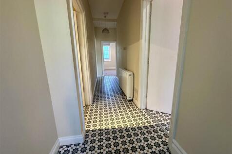 Hallway.jpeg