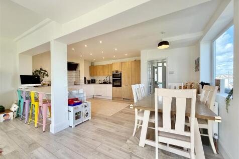 Dining &amp; kitchen Space.JPG
