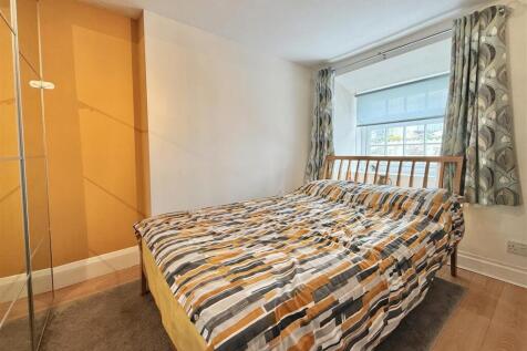 Bedroom 2.jpeg
