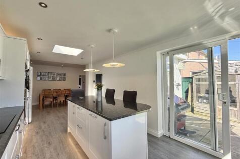 Kitchen.jpeg