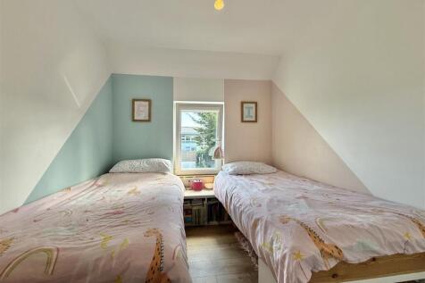 Bedroom  2.jpeg