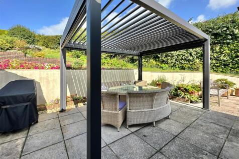Outside Dining Area.JPG