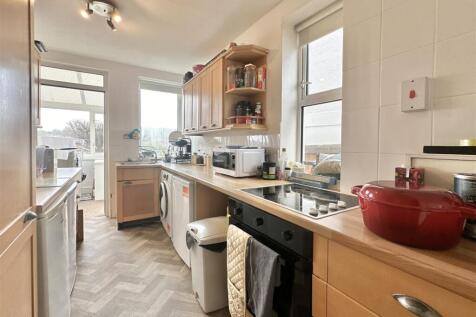 Kitchen_.jpg