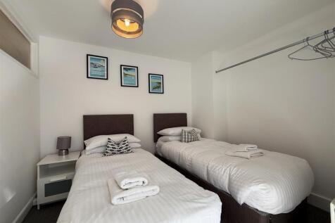 Bedroom 2.jpeg