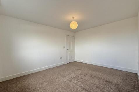 Bedroom  1.jpg