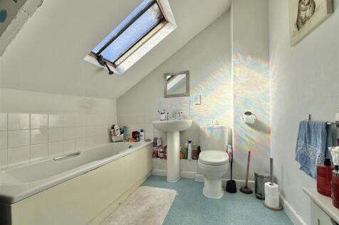 Bathroom.jpeg