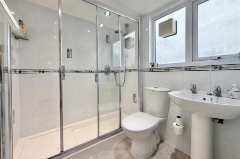 Shower Room.jpeg