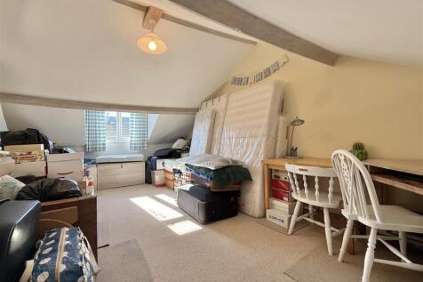Top  Bedroom.jpeg