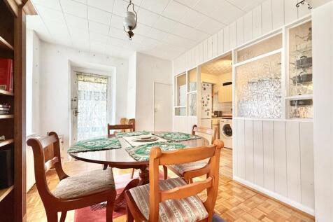 Dining Room.JPG