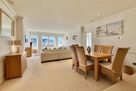 Main Living Area.JPG