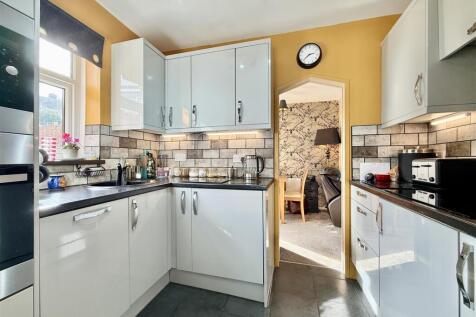 Kitchen Into DIning Area.JPG