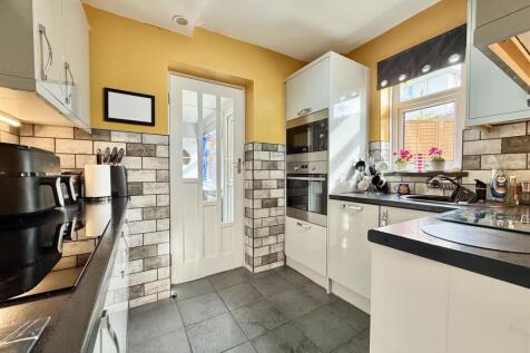 Kitchen.JPG