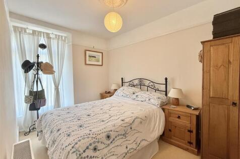 Bedroom 2.jpg