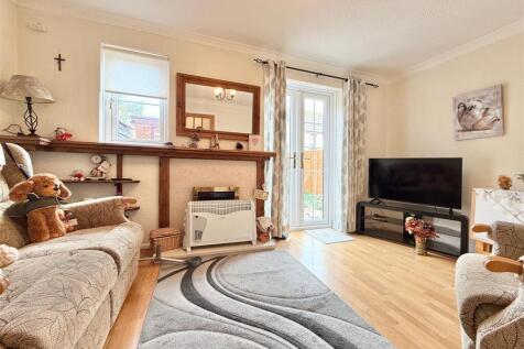 Living Room.JPG