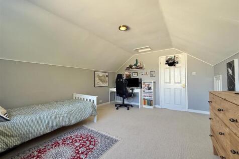 Master  Bedroom.jpeg