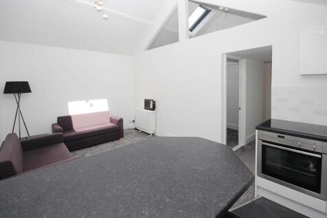 Lounge-Kitchen Area