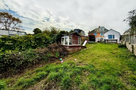 Rear Garden Towards House.JPG