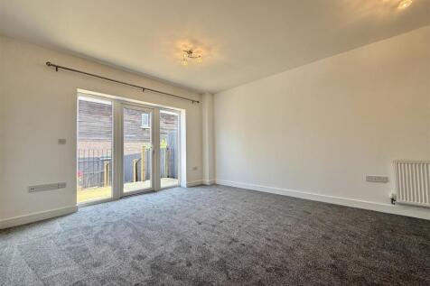 Lounge  Dining Room.jpg