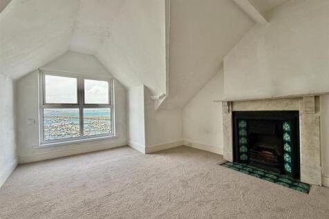 Flat 3 - LivingRoom.jpg