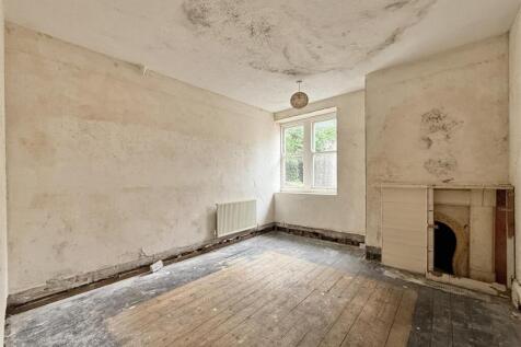 Upstairs Bedroom.jpeg