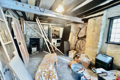 61 New Road inside workshop.jpg