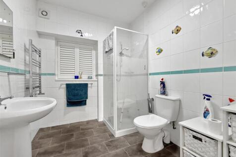 Downstairs Shower Room.JPG