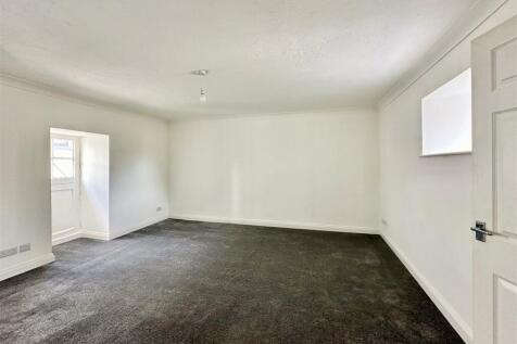 Lounge Area.JPG