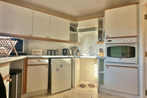 Kitchen_.jpg