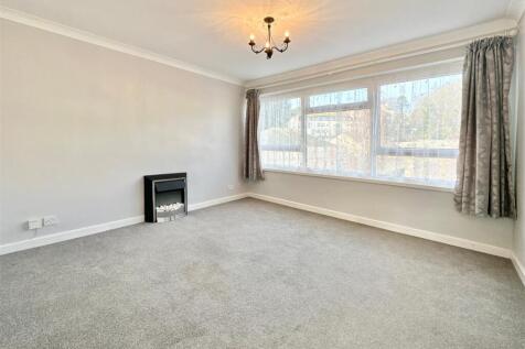 21 Seaway Court 3.JPG