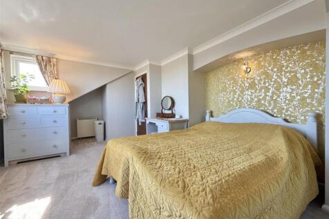 Bedroom  1.jpeg