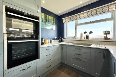 Kitchen_.jpeg