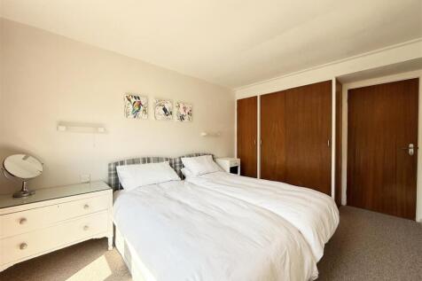 Bedroom  2.jpeg