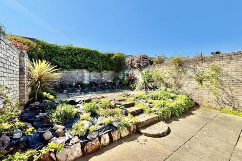 Rear  Garden.jpeg