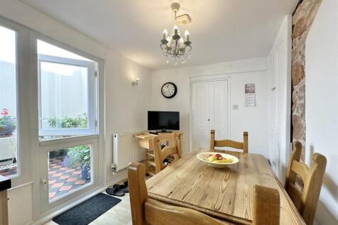 Breakfast  Room.jpg