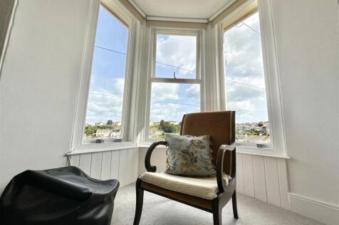 Bedroom 1 Bay Window.jpg