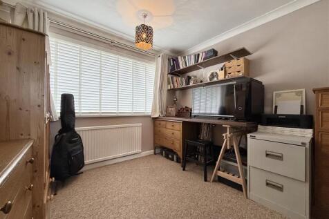 Bedroom 3.JPG
