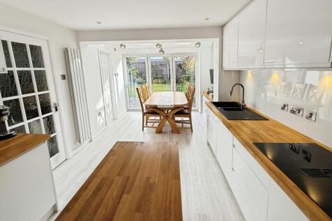 Saddlers Close, Burbage