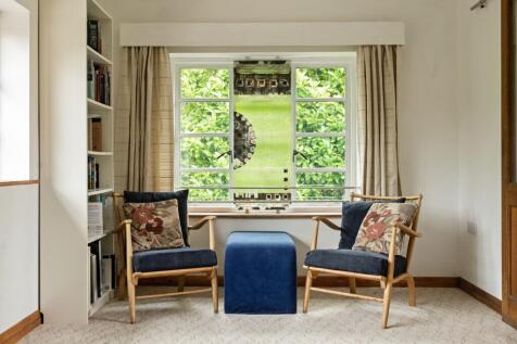 Library/Reading Room Area