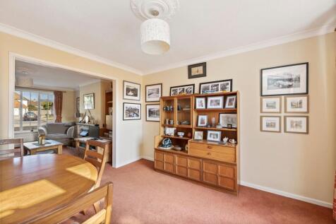 Dining room/Sitting room