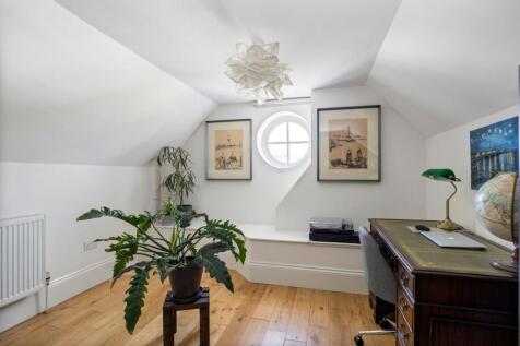 Kitchen / Sitting Room / Dining Room